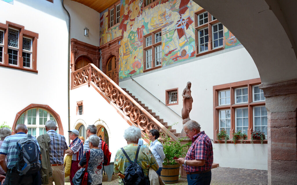 28 im Rathaushof