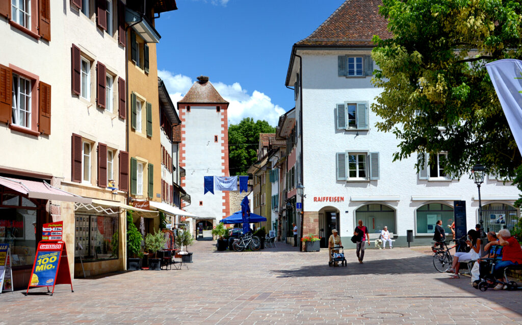 30 Obertorturm mit Storchennest