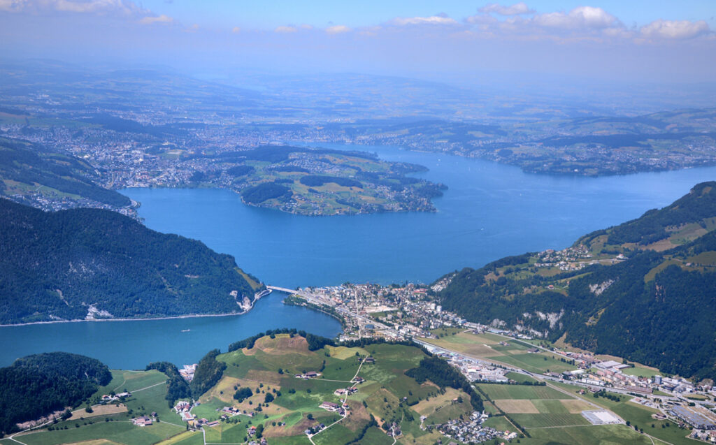 47 der Vierwaldstättersee auf der Fahrt nach unten
