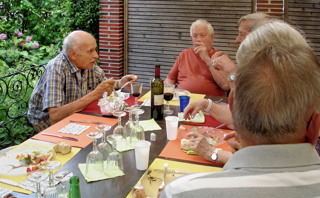 09 Essen und gute Gespräche
