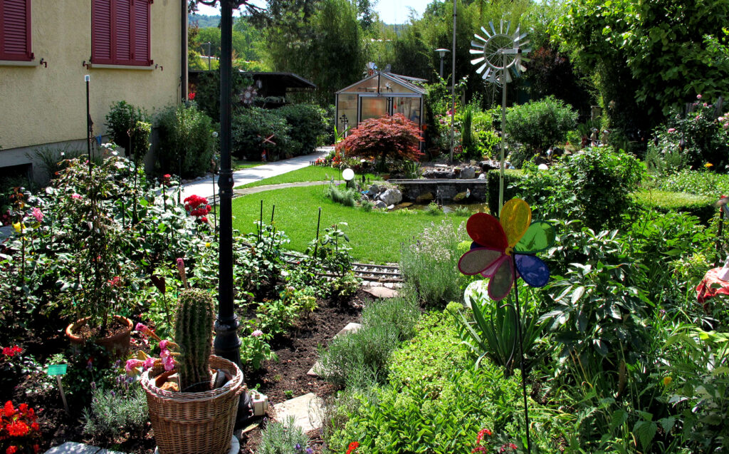 Durch den schönen Garten 