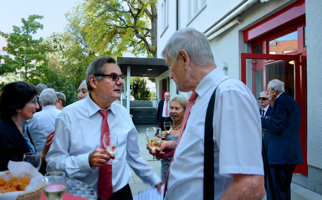 Apero bei der Kirche, Hans & Bruno