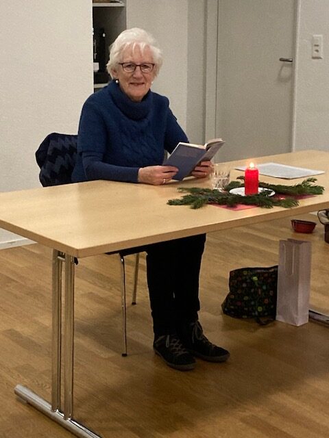 Yvonne liest uns schöne Adventsgeschichten vor